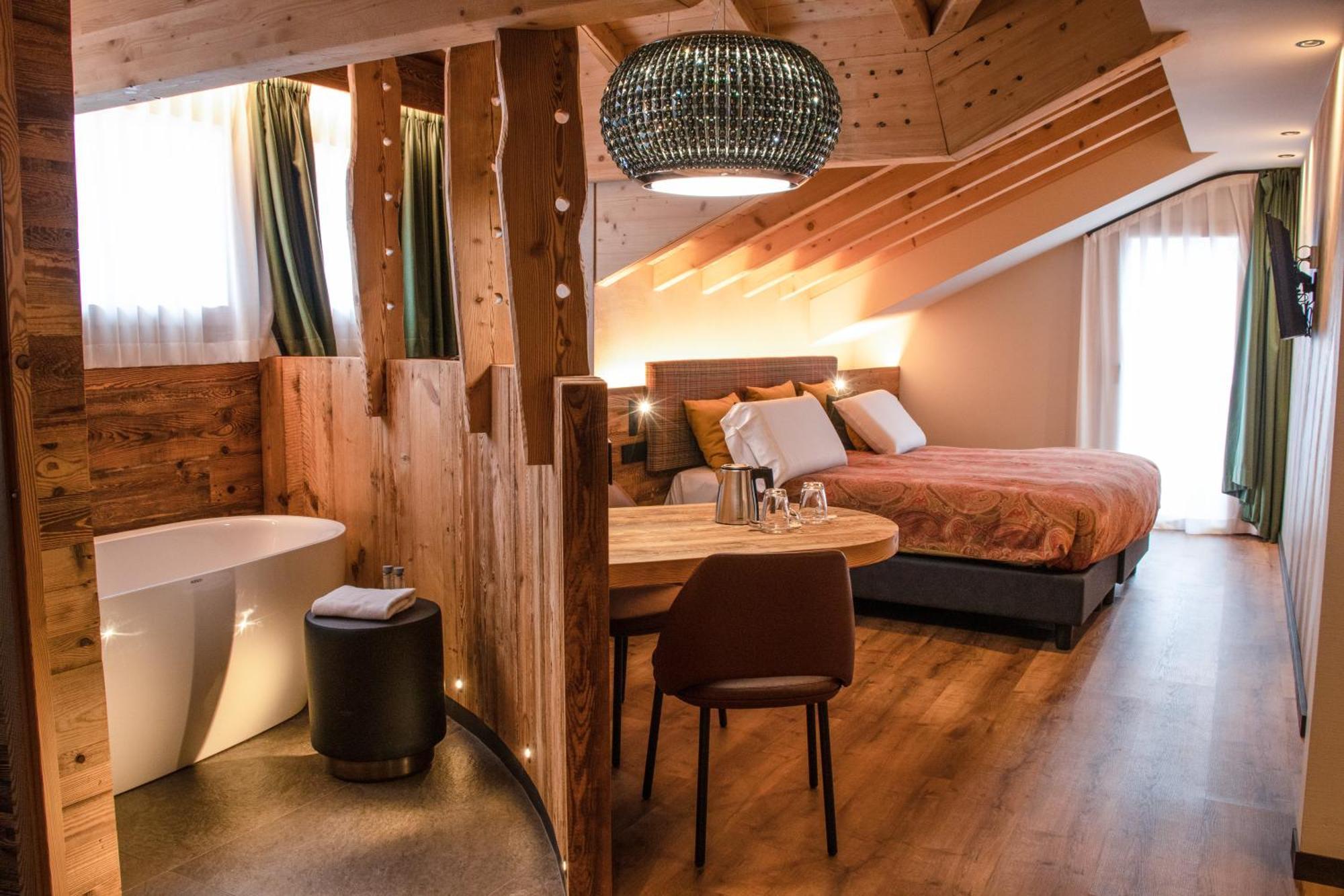 Hotel Concordia Livigno Bagian luar foto