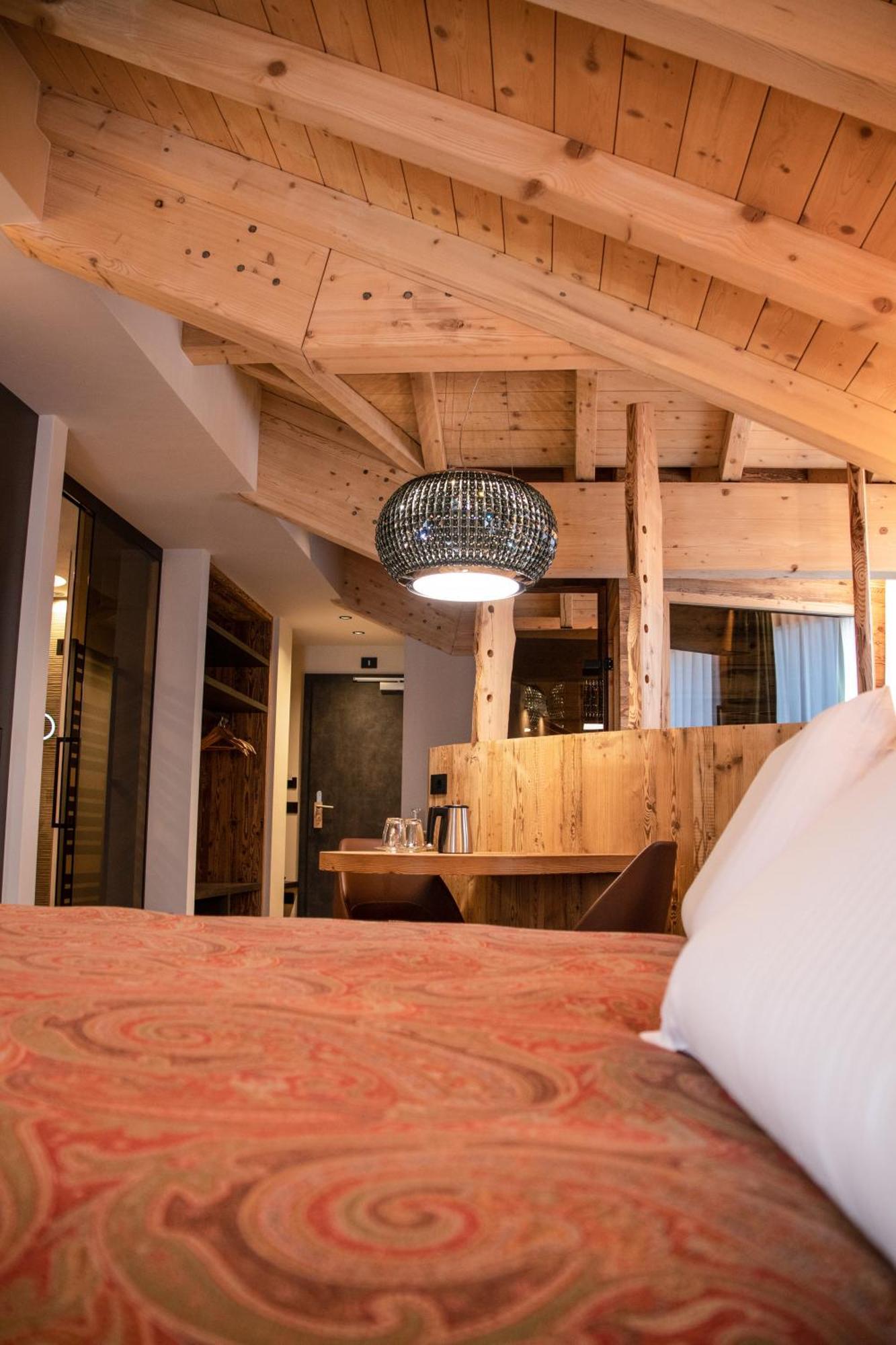 Hotel Concordia Livigno Bagian luar foto